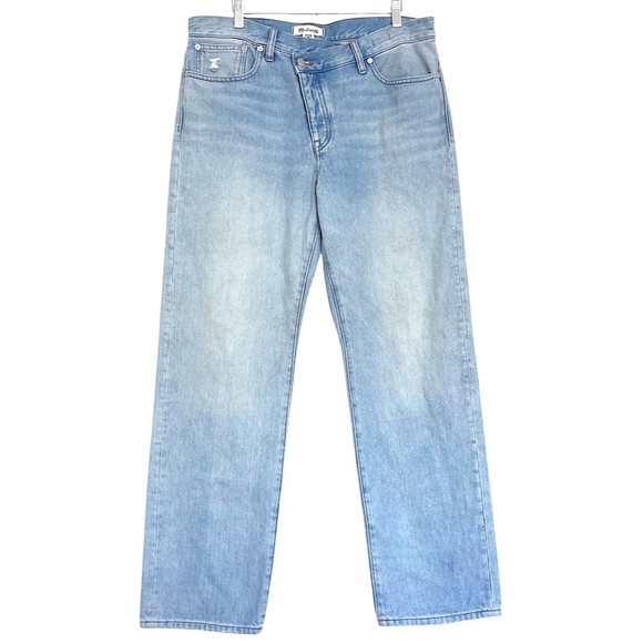 MADEWELL The Low-Slung Straight Jeans in Sevilla Light Wash Blue Loose Leg - Picture 7 of 13